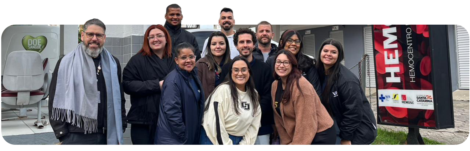 Equipe da VS reunida no Hemosc para doação de sangue